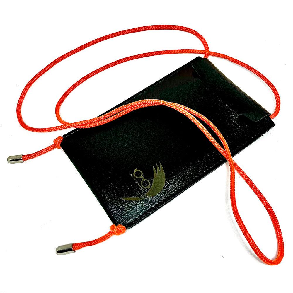 Estojo em Courvin Anahy D'Amico - cor laranja