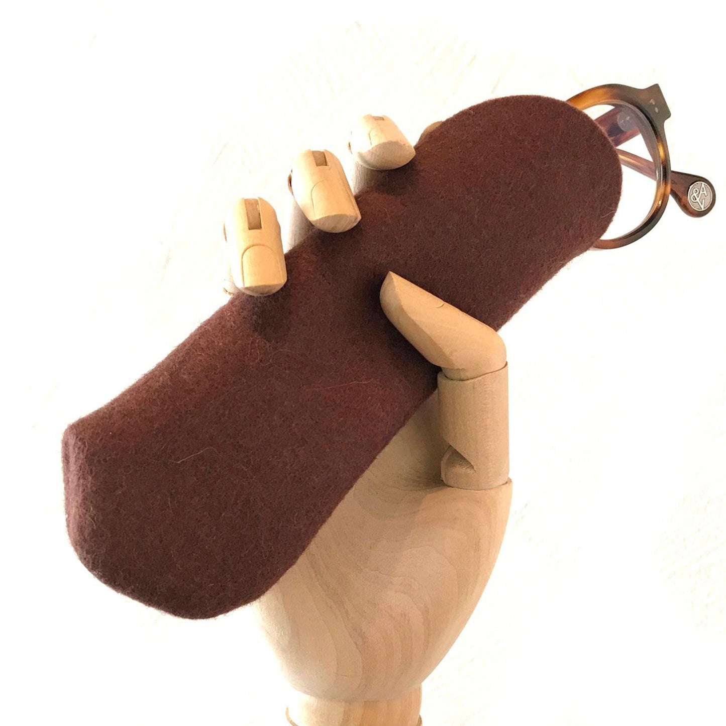 Funny Cases M Feltro Marrom